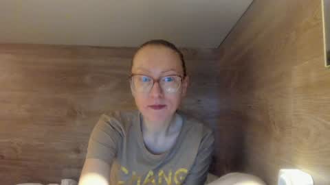 lucky_licky20 online show from 01/27/25, 04:09