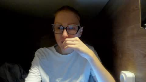 lucky_licky20 online show from 01/29/25, 04:05