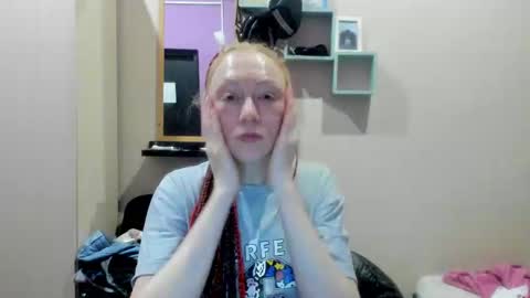 lucky_licky20 online show from 03/10/25, 03:23