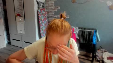 lucky_licky20 online show from 10/08/25, 01:58