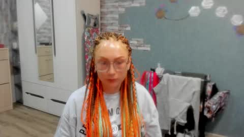 lucky_licky20 online show from 10/28/25, 01:20