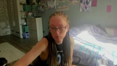 lucky_licky20 online show from 06/07/26, 02:05