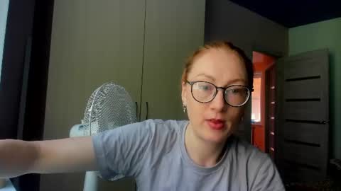 Snapshot of lucky_licky20 chatting on 07/14/26, 02:05 lucky_licky20 online show from 07/14/26, 02:05