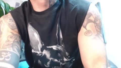 lucky_smith1 online show from 12/04/25, 07:00