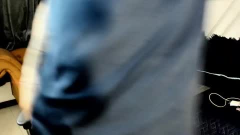 lucky_smith1 online show from 01/14/26, 01:44