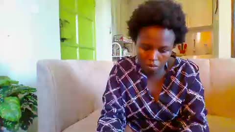 Crisiah online show from 10/26/25, 09:15