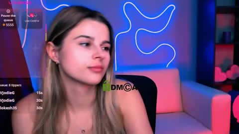 Mila Sweetheart online show from 06/22/26, 03:25