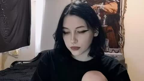 Snapshot of luckybastrad0677 chatting on 06/08/26, 07:20 luckybastrad0677 online show from 06/08/26, 07:20