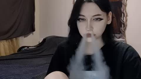 Snapshot of luckybastrad0677 chatting on 06/16/26, 05:26 luckybastrad0677 online show from 06/16/26, 05:26