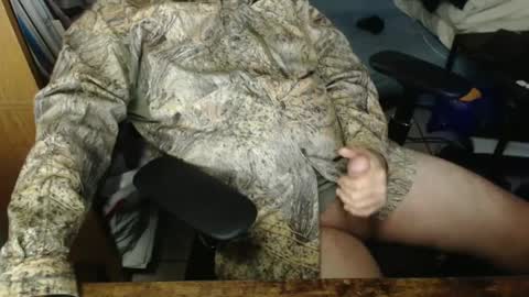 Snapshot of luckycharms9595 chatting on 01/13/25, 10:03 luckycharms9595 online show from 01/13/25, 10:03