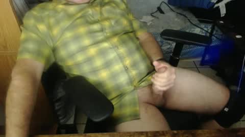 Snapshot of luckycharms9595 chatting on 01/24/25, 01:57 luckycharms9595 online show from 01/24/25, 01:57