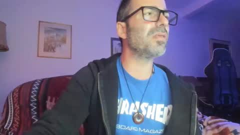 Snapshot of luckydrakex chatting on 09/11/25, 06:30 Lucky online show from 09/11/25, 06:30