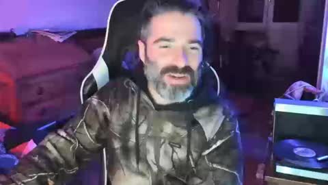 Snapshot of luckydrakex chatting on 03/12/26, 01:34 Lucky online show from 03/12/26, 01:34