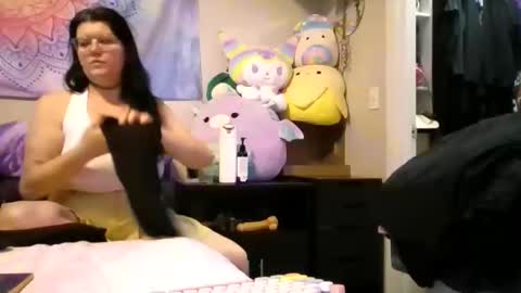 Jade online show from 06/11/26, 03:26