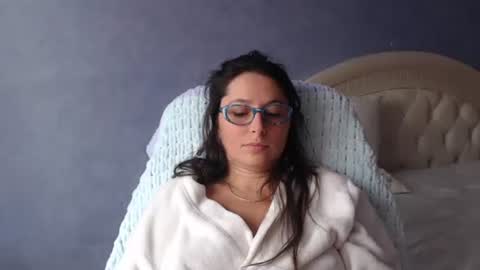 luckylinda23 online show from 09/25/25, 08:29