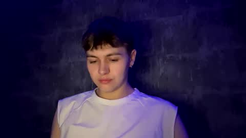 Snapshot of luckymenchik chatting on 10/06/25, 03:15 Ricky online show from 10/06/25, 03:15