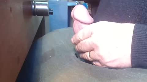 Snapshot of luckypirateboy chatting on 12/25/24, 01:19 BIG Daddy cock. Tips make it harder online show from 12/25/24, 01:19