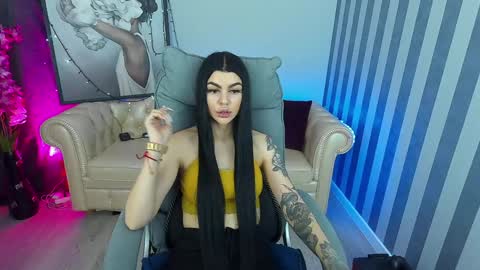 Monika online show from 12/19/24, 06:34