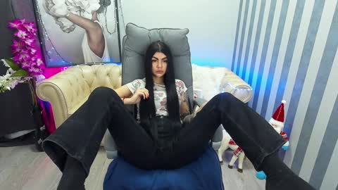 Monika online show from 01/18/25, 10:39