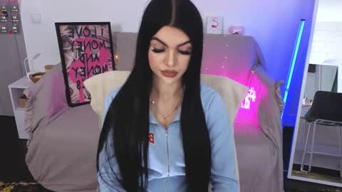 Monika online show from 10/09/25, 08:01