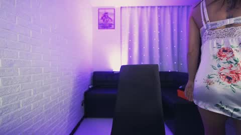 Snapshot of luckysam6 chatting on 02/01/25, 11:06 SAMMY online show from 02/01/25, 11:06