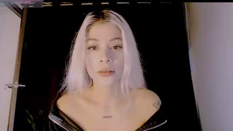 luckysapphire777 online show from 09/28/25, 08:09