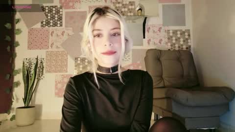 luckysapphire777 online show from 04/28/26, 07:46