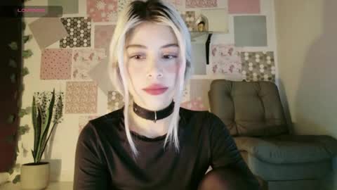 luckysapphire777 online show from 05/04/26, 12:01