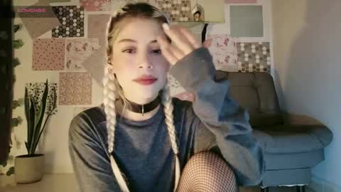 luckysapphire777 online show from 05/07/26, 10:15