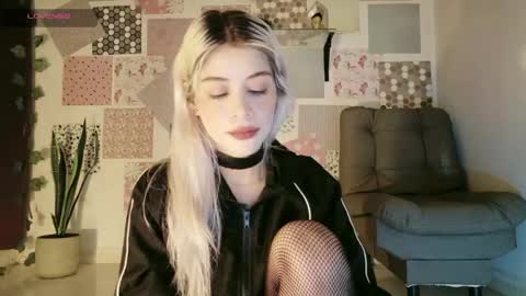 luckysapphire777 online show from 05/11/26, 11:16