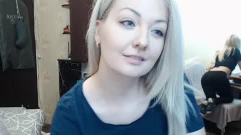 Snapshot of luckyshotgirl chatting on 02/06/26, 02:09 LuckyShot online show from 02/06/26, 02:09