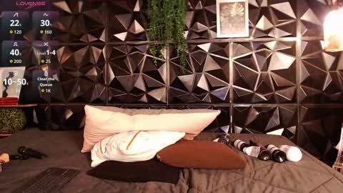 Lucy online show from 02/28/26, 03:29