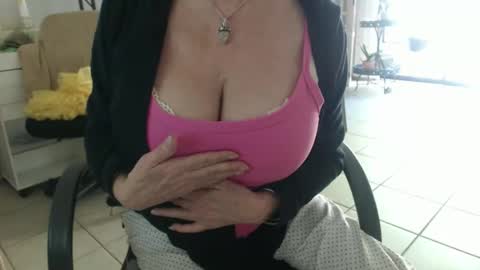 lucy_0000 online show from 04/16/26, 07:25