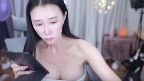 Snapshot of lucy__bb chatting on 01/14/26, 01:55 Lucy online show from 01/14/26, 01:55