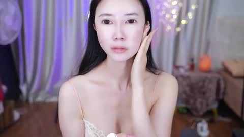 Snapshot of lucy__bb chatting on 02/07/26, 01:53 Lucy online show from 02/07/26, 01:53