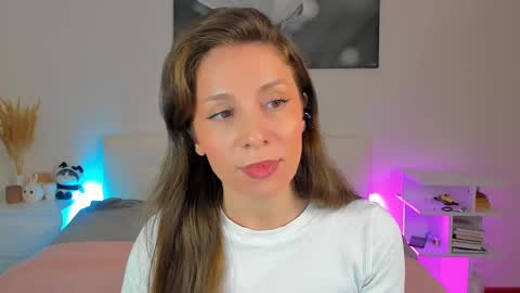 Snapshot of lucy__ray chatting on 02/28/25, 12:32 lucy__ray online show from 02/28/25, 12:32