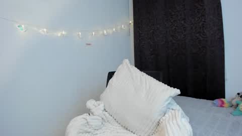 Lucia online show from 12/04/24, 12:19