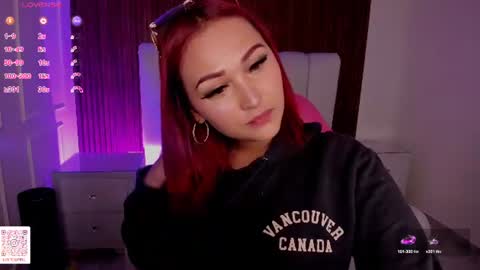 Snapshot of lucy_beatifull chatting on 07/17/26, 08:43 lucy_beatifull online show from 07/17/26, 08:43