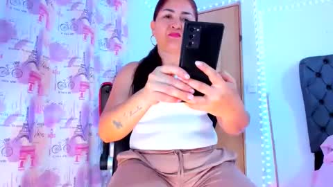 Snapshot of lucy_chanell chatting on 05/25/26, 12:27 lucy online show from 05/25/26, 12:27