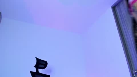 Snapshot of lucy_fernandez chatting on 02/21/25, 11:10 lucyfer online show from 02/21/25, 11:10