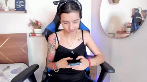 Snapshot of lucy_ferreiraa chatting on 05/22/26, 04:52 Your Lucy online show from 05/22/26, 04:52