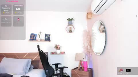 Snapshot of lucy_ferreiraa chatting on 06/11/26, 02:53 Your Lucy online show from 06/11/26, 02:53