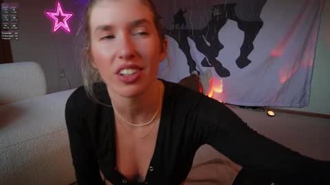 Lucy. online show from 02/20/25, 02:18