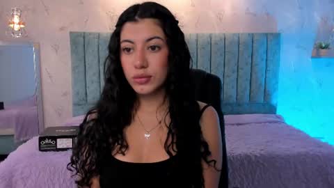 Snapshot of lucy_greys_ chatting on 07/07/26, 11:58 Lucy Greys online show from 07/07/26, 11:58
