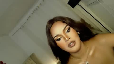 Snapshot of lucy_heartfiliaxxx chatting on 03/07/25, 09:40 MONA online show from 03/07/25, 09:40