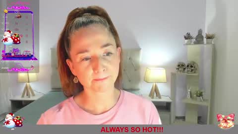 Snapshot of lucy_hot77 chatting on 01/16/25, 09:08 Lucia online show from 01/16/25, 09:08