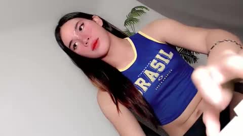 Snapshot of lucy_juicy18 chatting on 04/13/26, 12:21 Call me Lucy online show from 04/13/26, 12:21