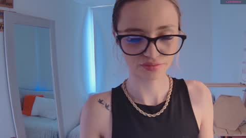 lucy online show from 01/19/25, 08:19