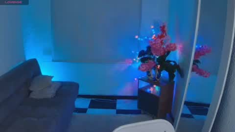 Snapshot of lucy_priincess chatting on 06/21/26, 03:42 lucy online show from 06/21/26, 03:42
