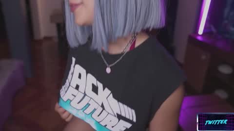 Lucy Alien  online show from 12/10/24, 10:58